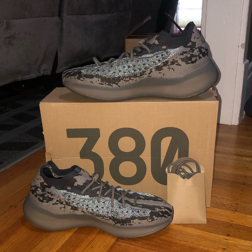 Adidas Yeezy Boots 380 Men’s Size 16 - Picture 1 of 9